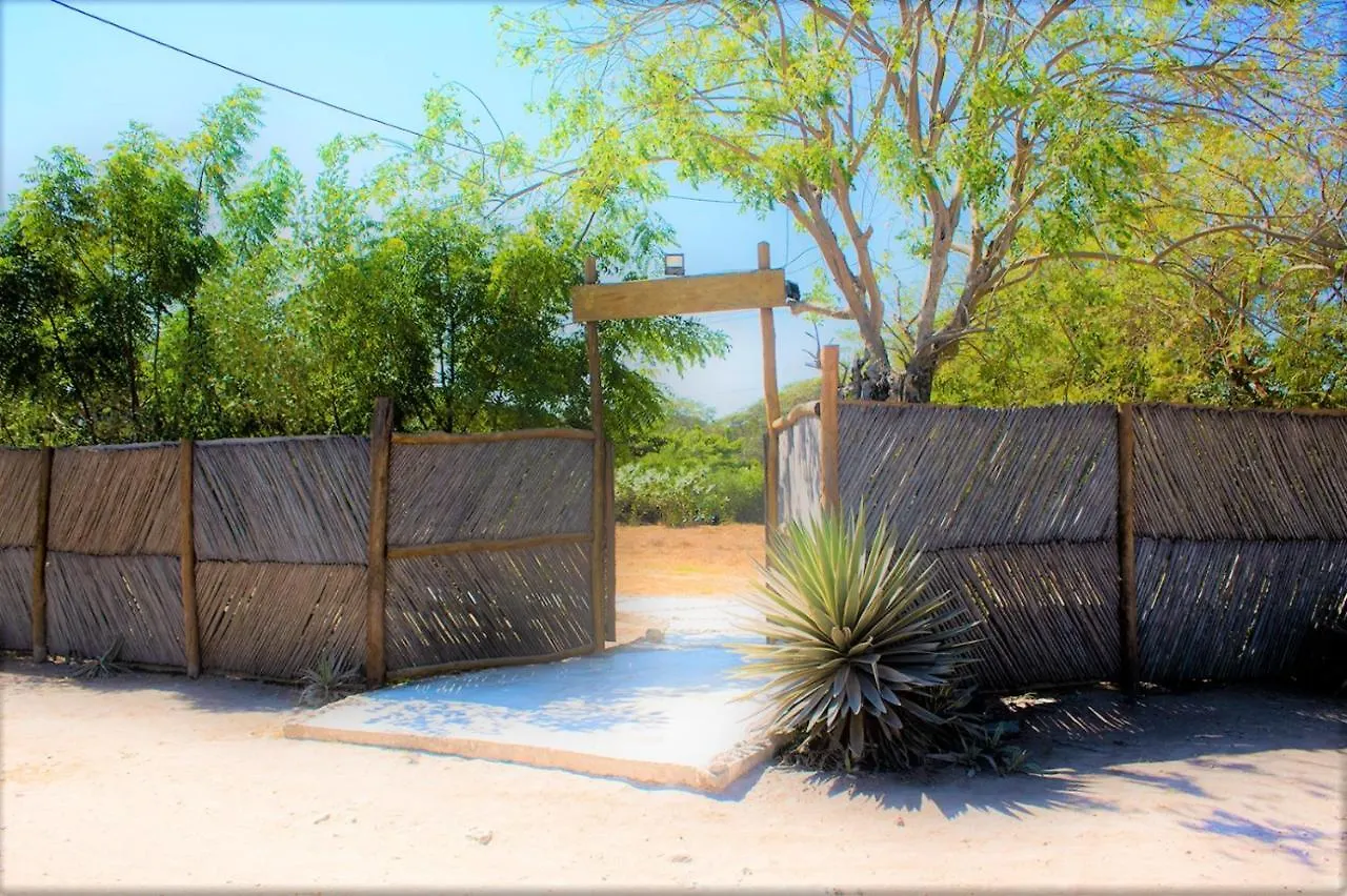 Linda Cabana En Isla Tierra Bomba Frente A Cartagena